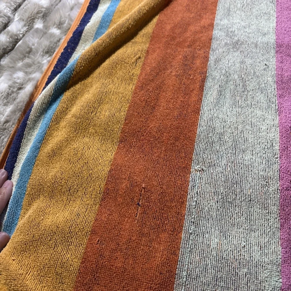Vintage 90's Y2K Retro Large Beach Towel Fish Multicolored Stripes